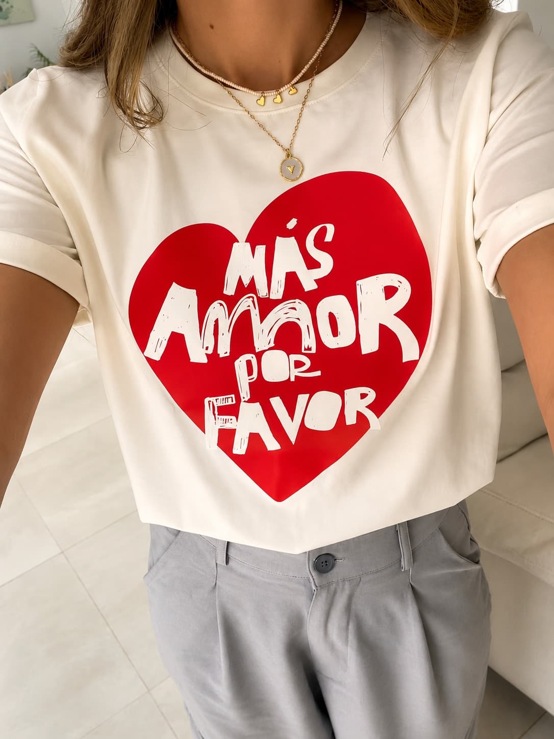 Camiseta Más Amor por Favor