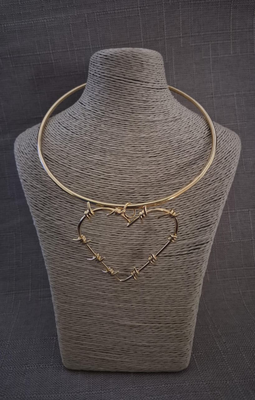 COLLAR CORAZON SALVAJE