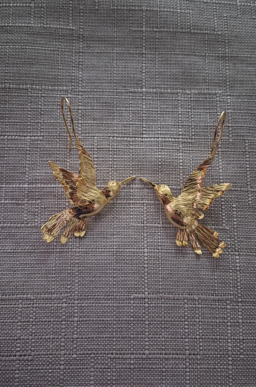 ARETES VUELO DEL COLIBRI