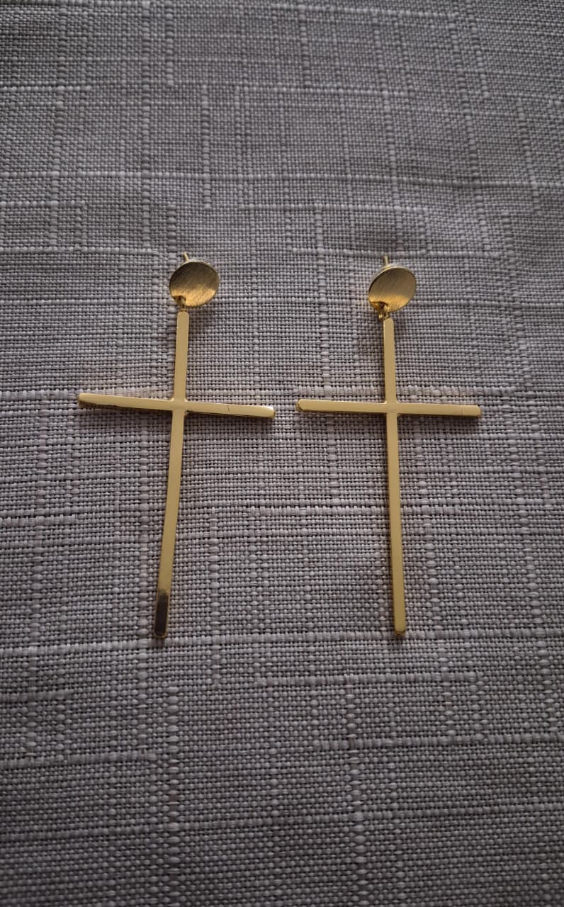 ARETES CRUZ DE LUZ