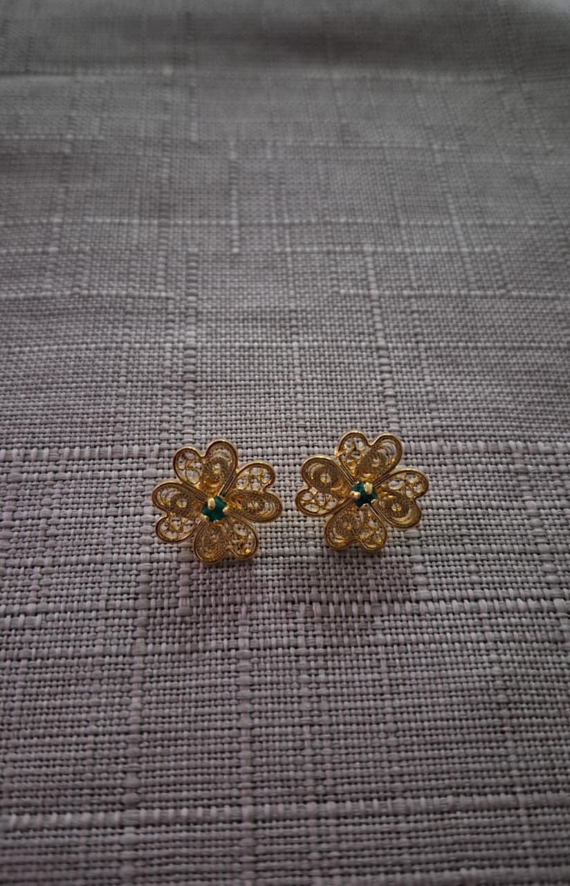 ARETES FLOR ENCANTADA