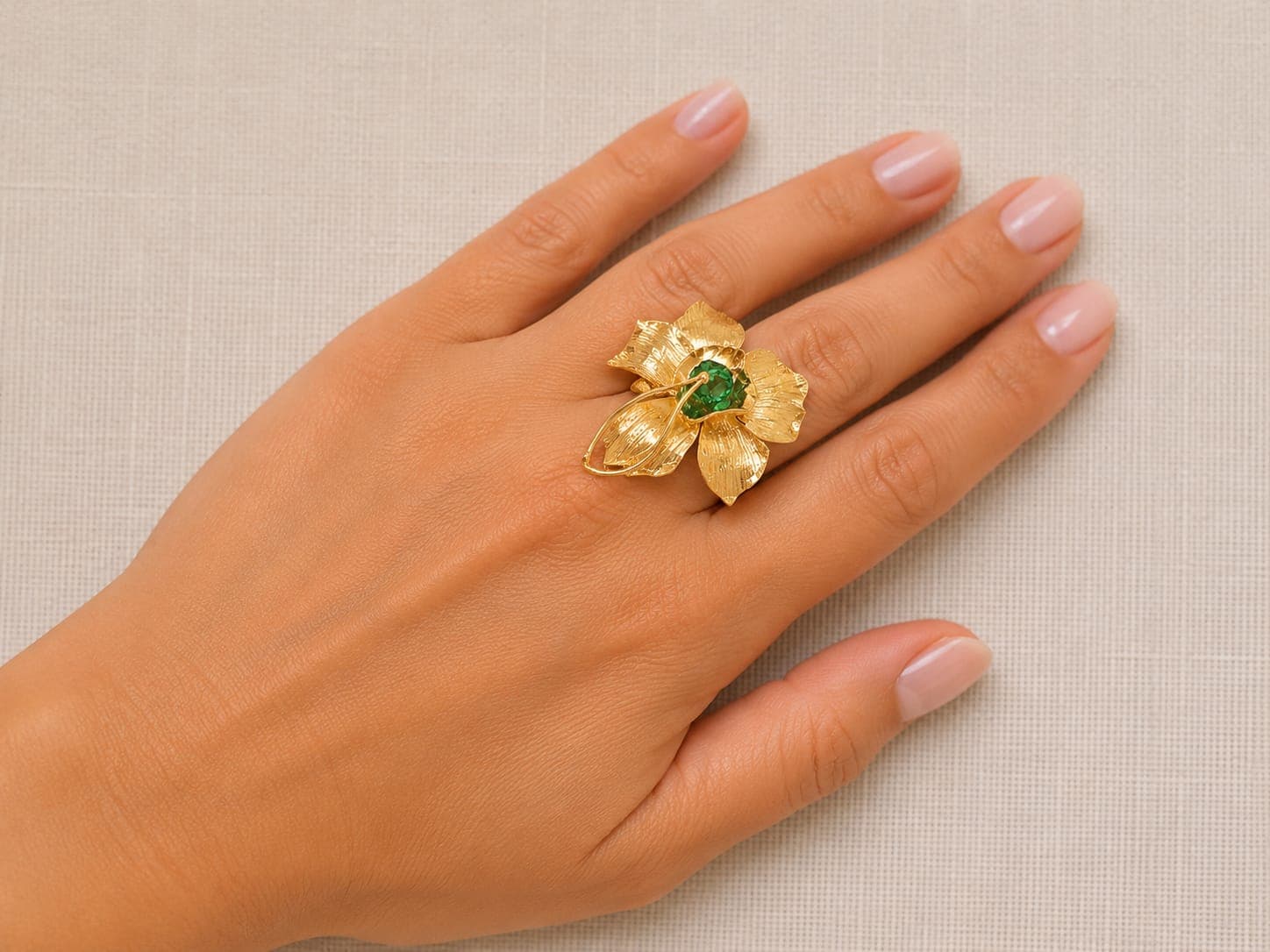 ANILLO FLOR DE LA REINA