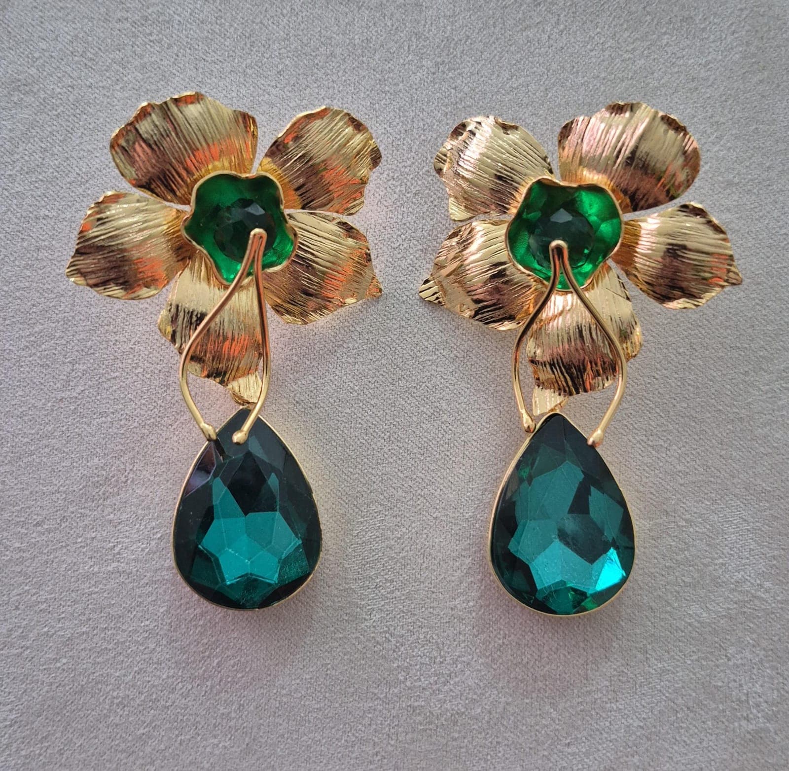 ARETES FLOR DE LA REINA