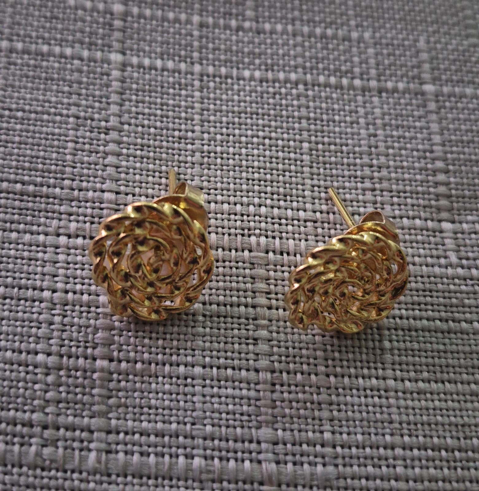 ARETE ROSETA DORADA