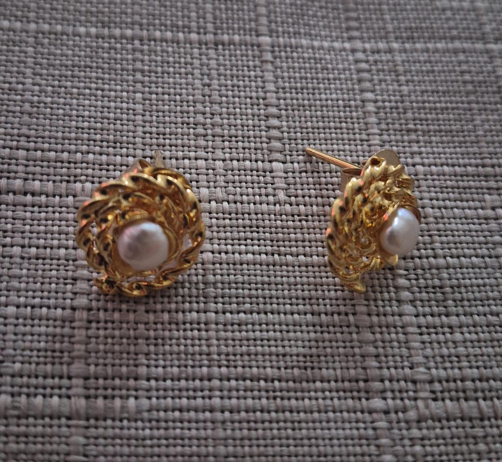 ARETES ROSETA DE NACAR