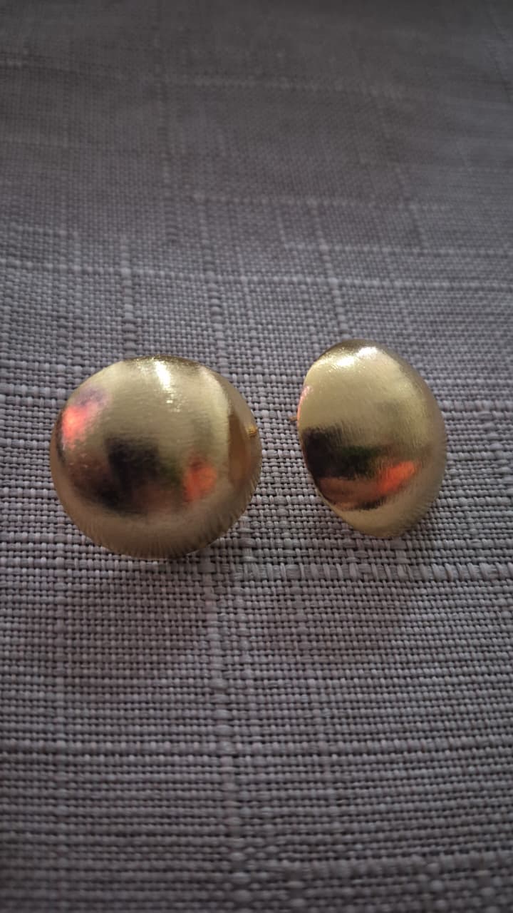 ARETES DOMO DORADO
